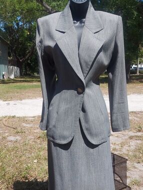 Givenchy Couture Two-Piece Skirt SuitVintageGrey size M